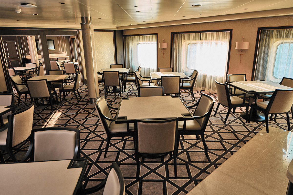Regent Seven Seas VOYAGER Card Room.jpg