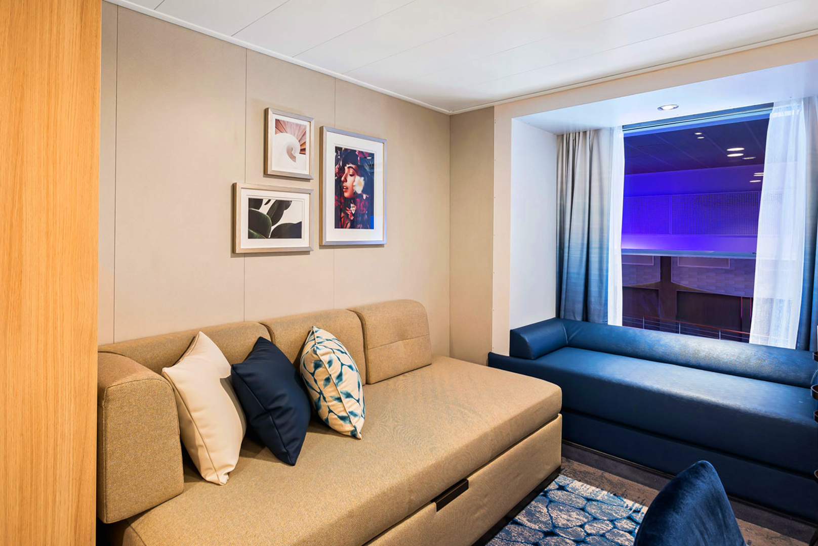 Promenade View Interior