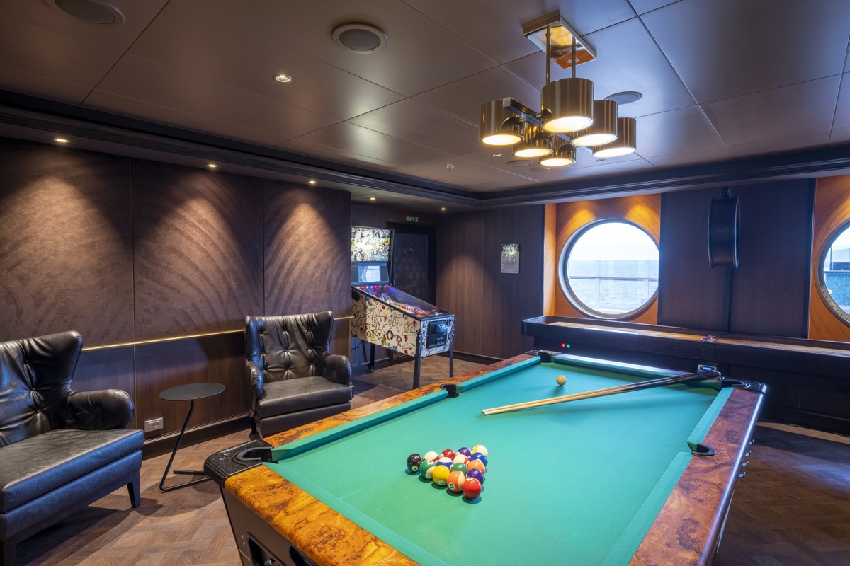 MSC Cruises MSC Seashore Pool Room 0.jpg