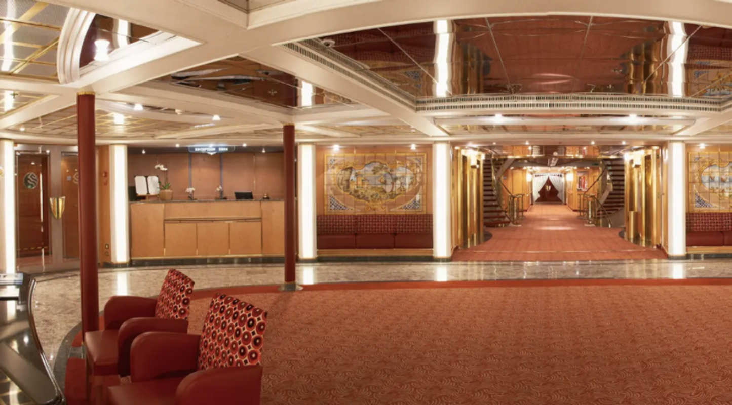 Silversea Cruises Silver Wind Reception.png